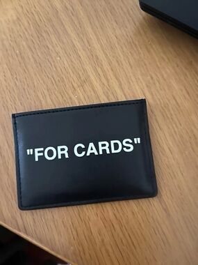 Off-White Black Card Holder with "FOR CARDS" Print